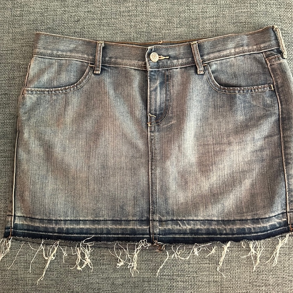 Old Navy 14 inch denim skirt.